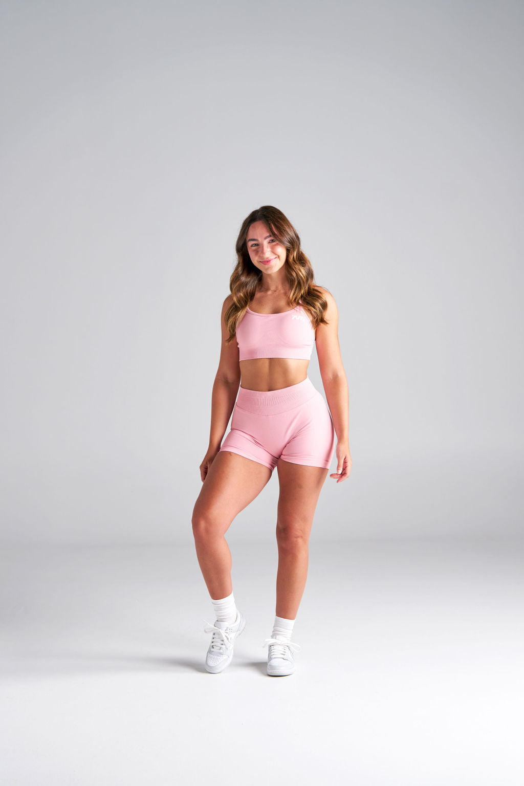 Momentum Shorts - Pink