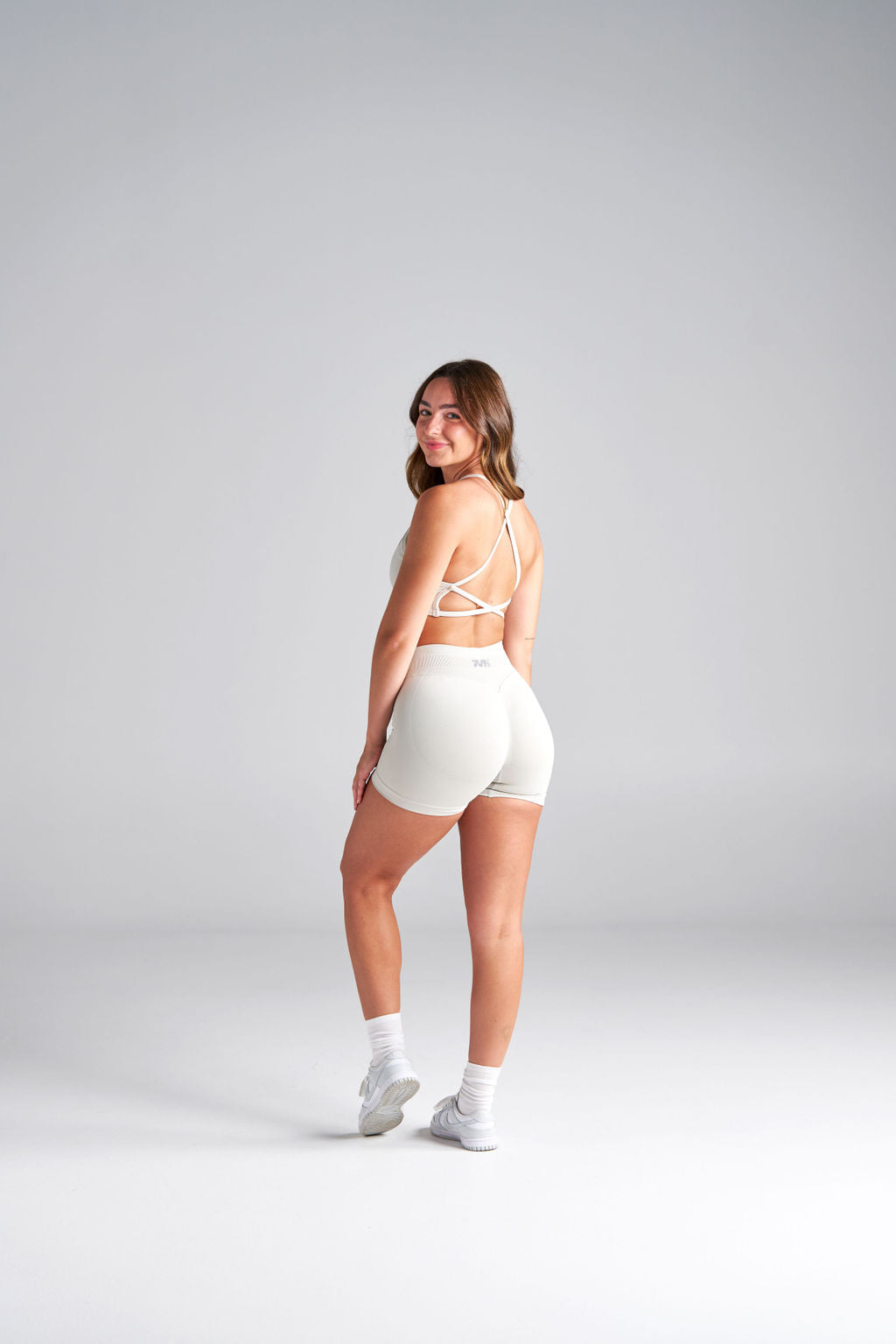 Momentum Shorts - Light Grey