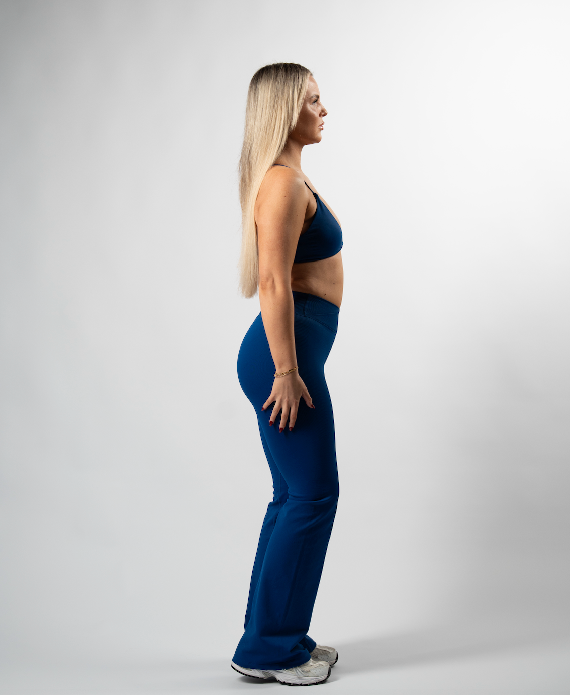 Core Twist Bra - Deep Blue